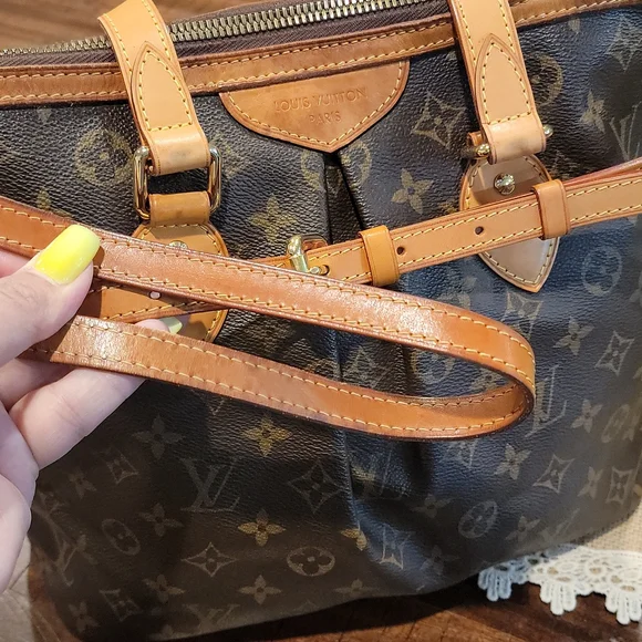 🎉SOLD🎉  Authentic Louis Vuitton Palermo MM bag - Picture 9 of 15